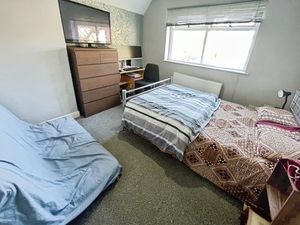 Bedroom- click for photo gallery